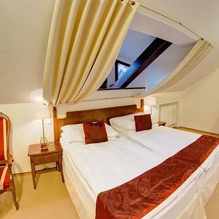 Bankov 4* קושיצה