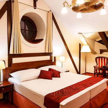 Hotel Bankov 4*