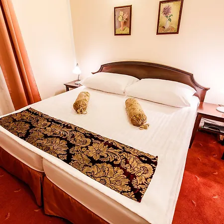 Hotel Bankov 4*