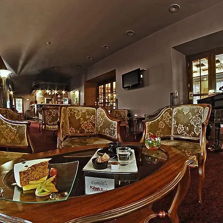 Bankov Otel 4*