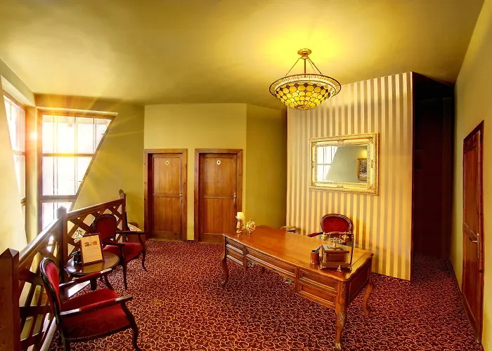 Bankov Ξενοδοχείο 4*