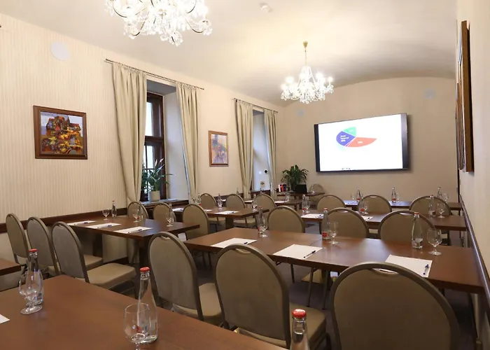 Ξενοδοχείο Bankov 4*